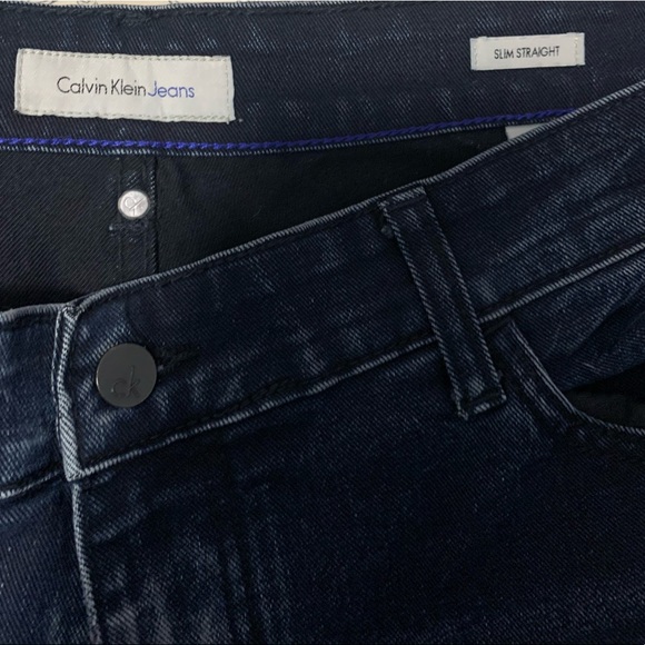 Men Calvin Klein Slim Straight Jeans - Picture 3 of 6